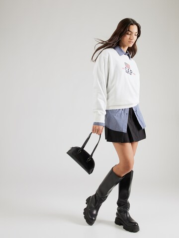 GAP - Sudadera en blanco