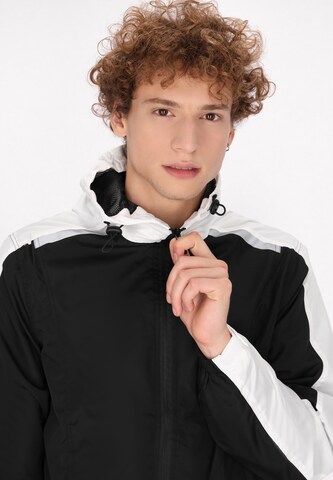 Mo ATHLSR Jacke in Schwarz