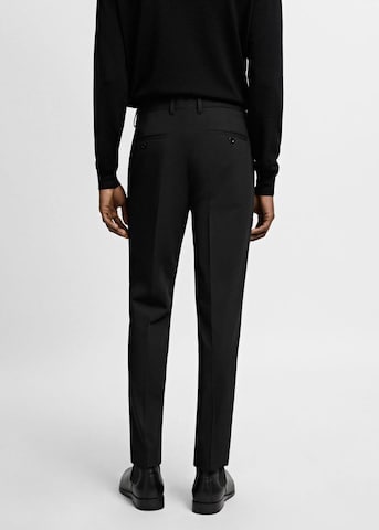 MANGO MAN Regular Pantalon 'PAULO' in Zwart