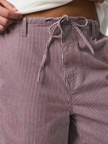 PIECES Regular Shorts 'PCBillo' in Grau