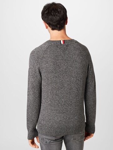 Pullover di TOMMY HILFIGER in grigio