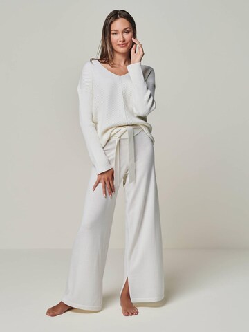 Pull-over 'BLOSSOM' YOU LOOK PERFECT en blanc
