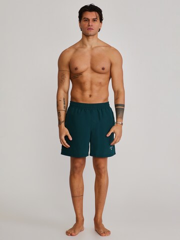 SikSilk Badeshorts in Grün