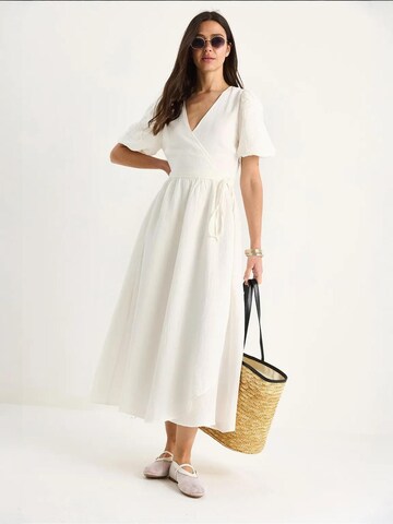 Bianco Lucci Jurk in Beige: voorkant