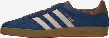 ADIDAS ORIGINALS - Sapatilhas baixas 'Gazelle' em azul: frente