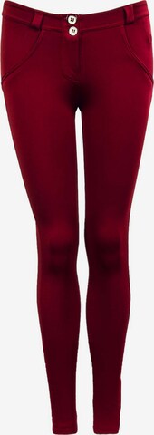 Freddy Skinny Pants in Red: front