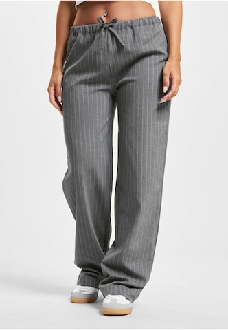 regular Pantaloni di DEF in grigio: frontale