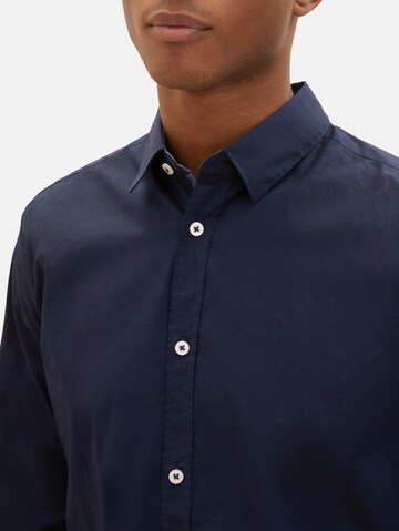 Coupe regular Chemise TOM TAILOR en bleu