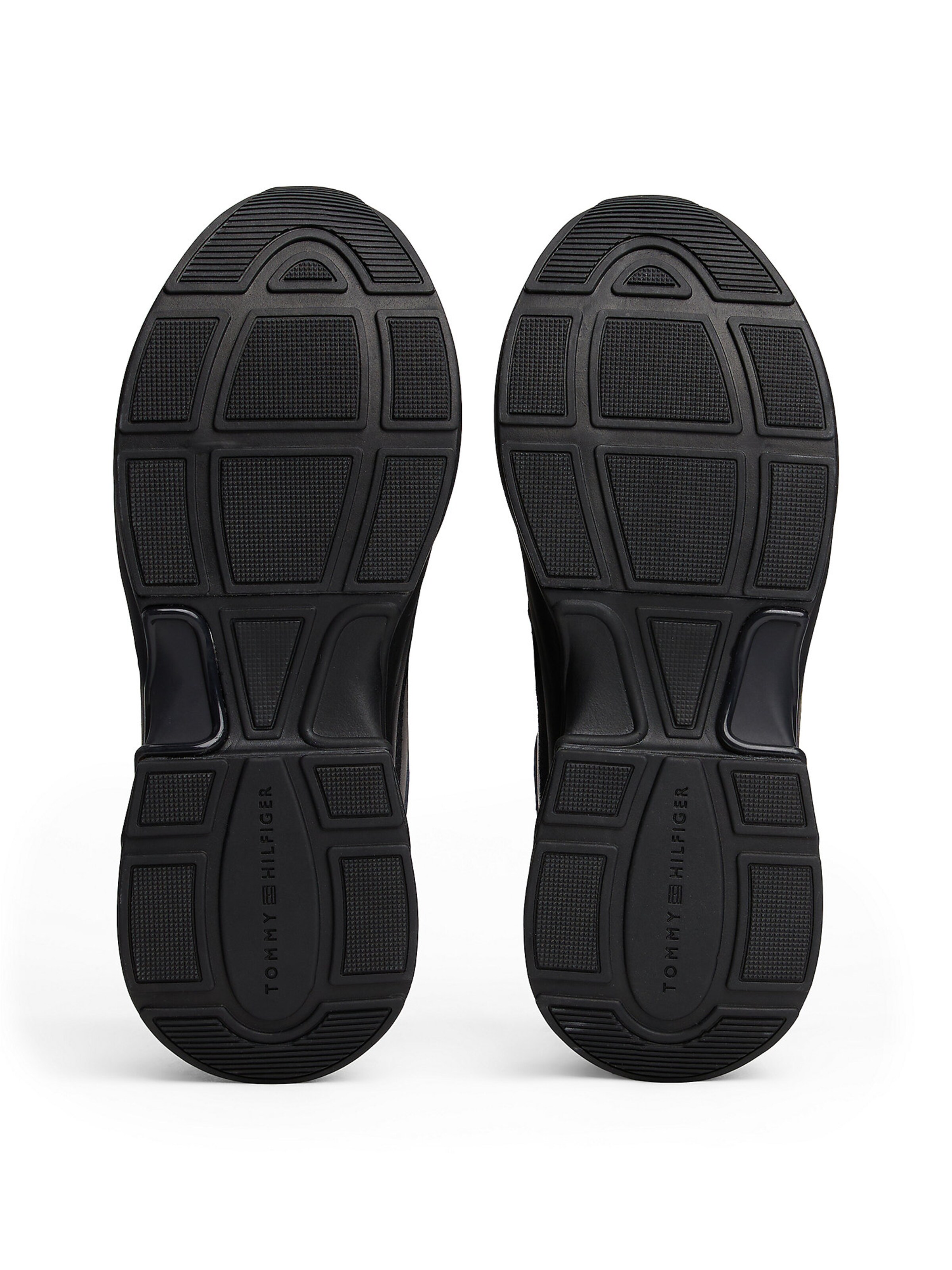 TOMMY HILFIGER Sneaker in Schwarz