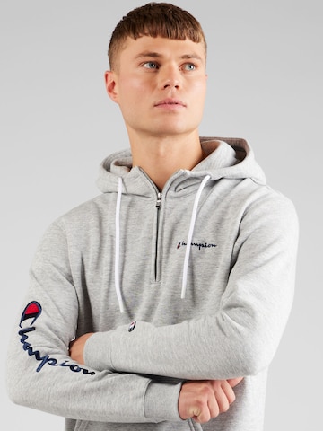 Champion Authentic Athletic Apparel Sweatshirt in Grau
