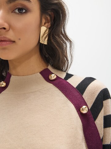 Pull-over Lola Casademunt en beige : devant