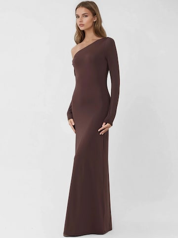 Abito di Hiccup in marrone