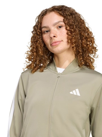 ADIDAS SPORTSWEAR Tréningruha 'Essentials' - zöld