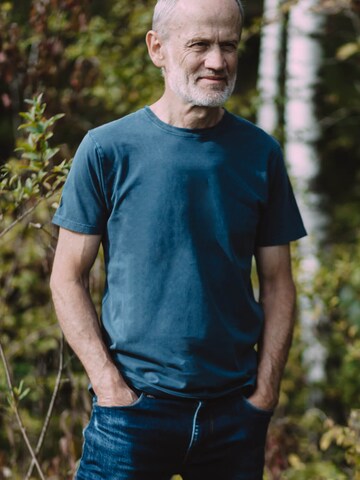 Life-Tree Shirt 'Organic Basic Washed Blue' in Blue