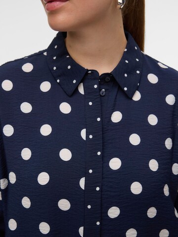 Vero Moda Curve Bluse 'VMCKaya' i blå