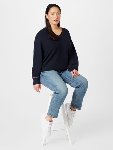 Tommy Hilfiger Curve Sweater in Blue