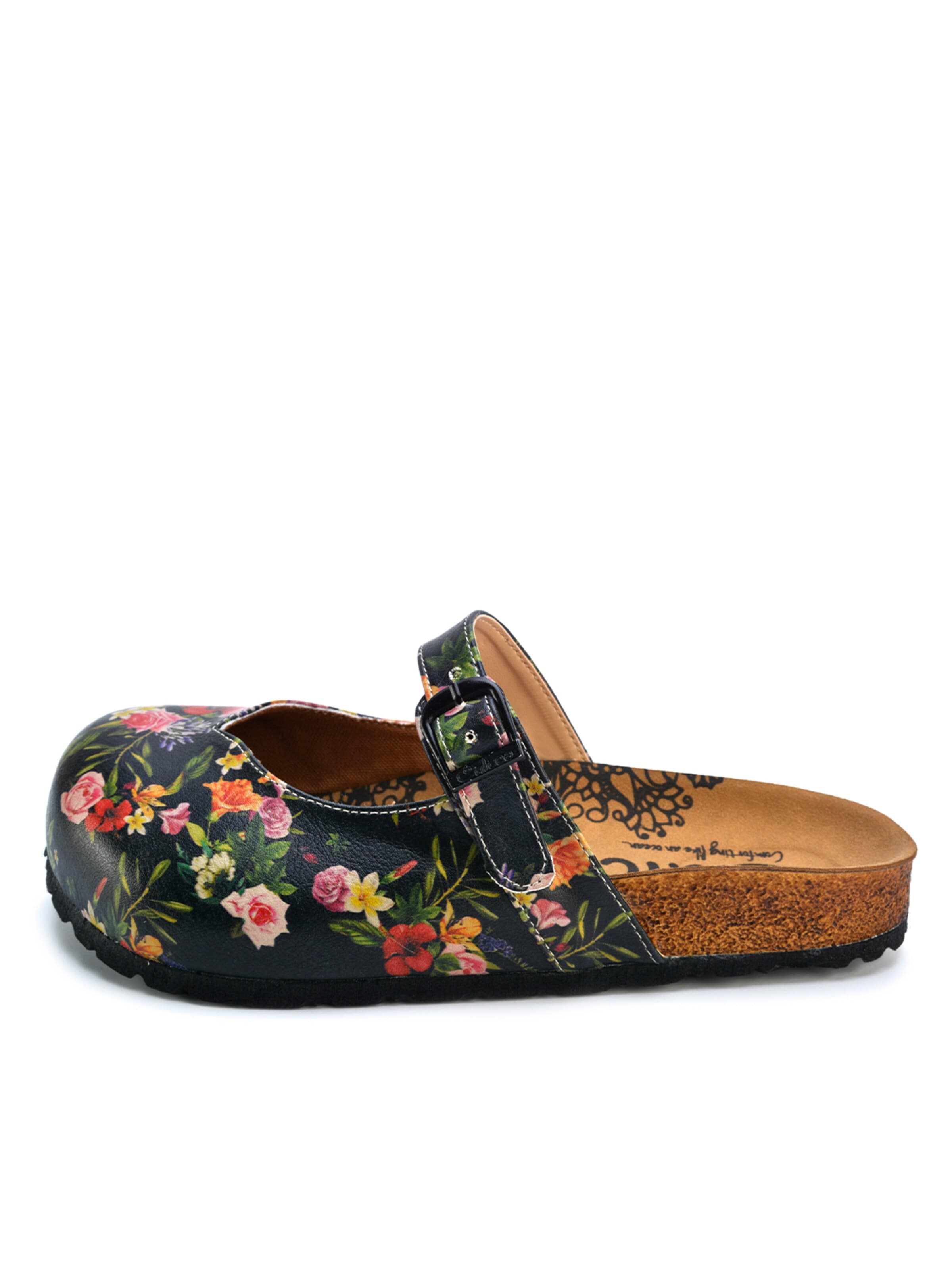 Goby Chodaki 'Women shoes Goby-Calceo mules with flowers CAL2201' w kolorze czarny: przód