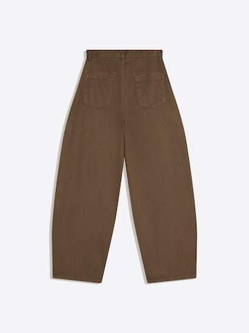 Bershka Baggy Bandplooibroek in Bruin