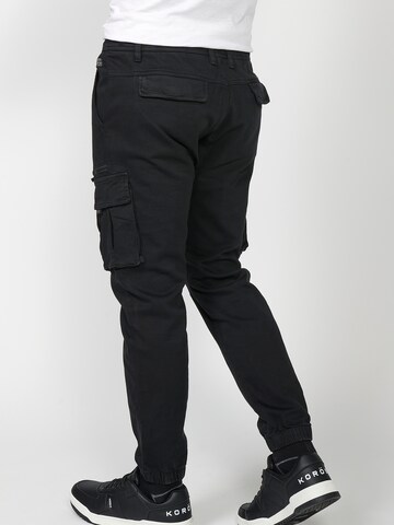 KOROSHI Tapered Cargo trousers in Black