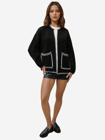 Hiccup Strickjacke 'Strickjacken'‌‌‌‌ in Schwarz