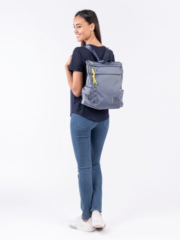 Suri Frey Backpack 'Marry' in Blue: front