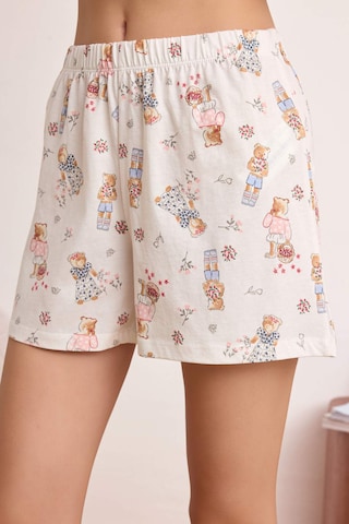 Trendyol - Pijama de pantalón corto en blanco