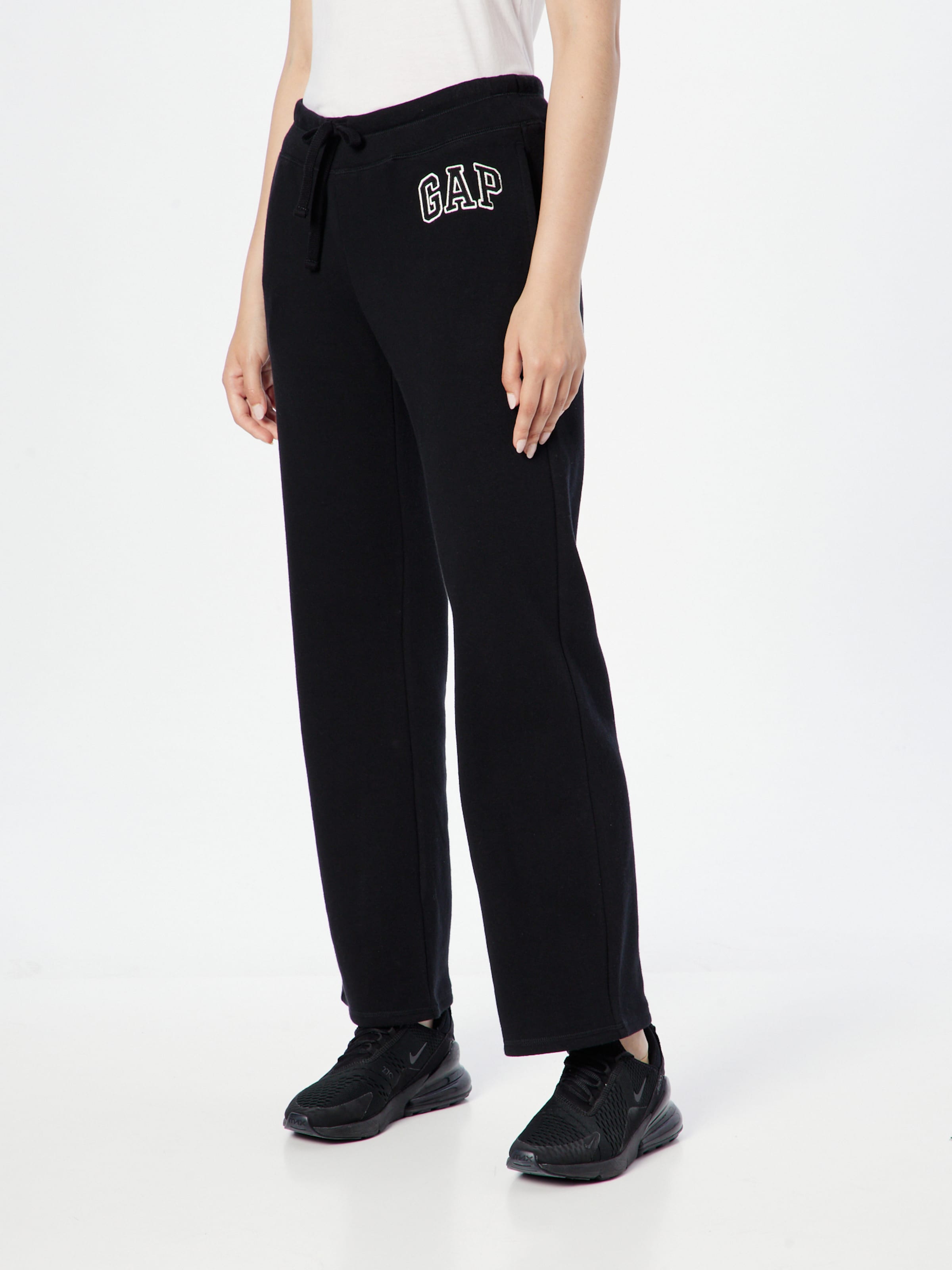 Gap pantaloni 2025