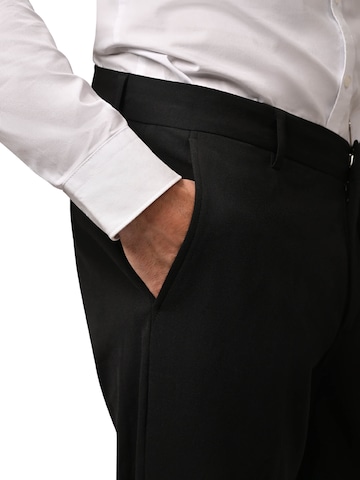 Hirschthal Slim fit Suit in Black