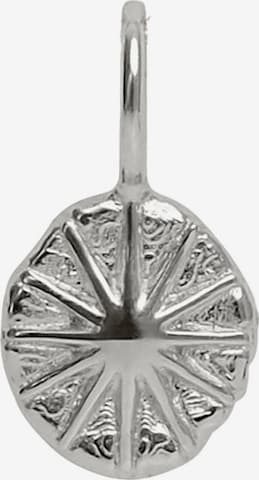 Stilnest Pendant in Silver: front