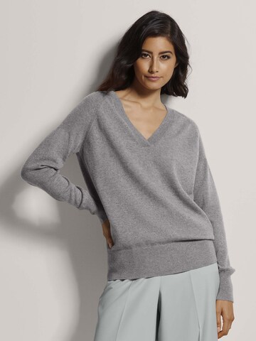 Pull-over MADELEINE en gris : devant