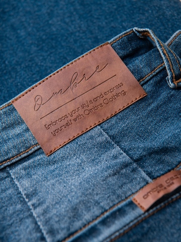 Ombre Дънки Tapered Leg Спортен панталон в синьо