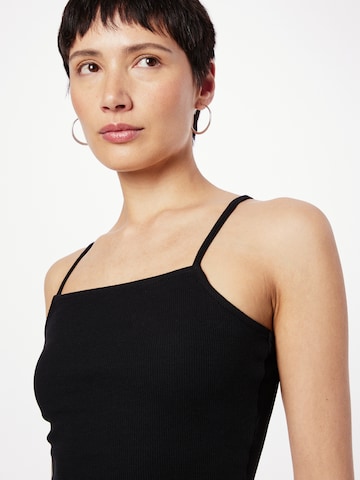 ABOUT YOU Top 'Laureen' in Black