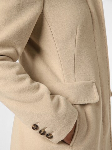 GIL BRET Between-Seasons Coat in Beige