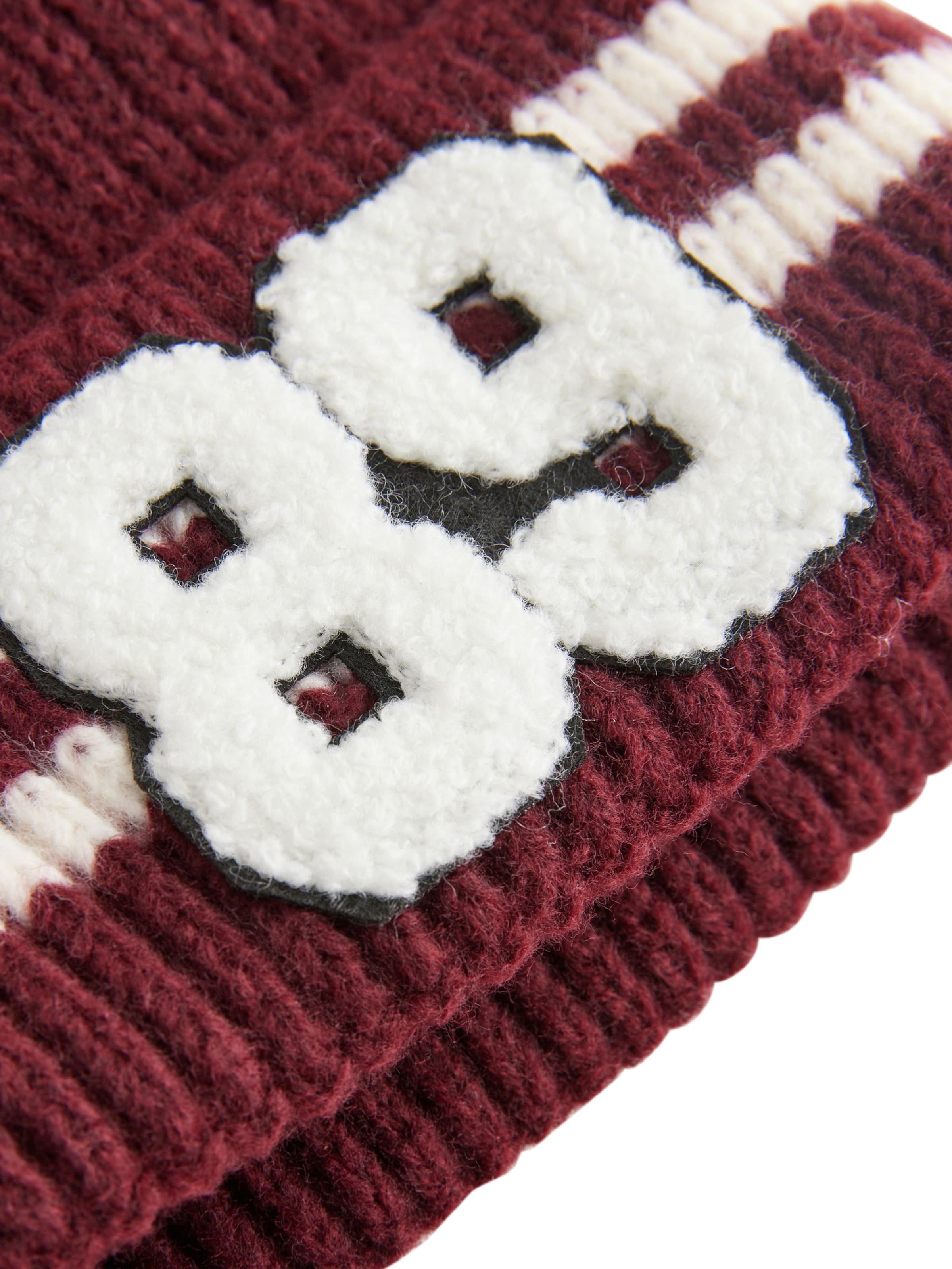 Next Čepice – červená