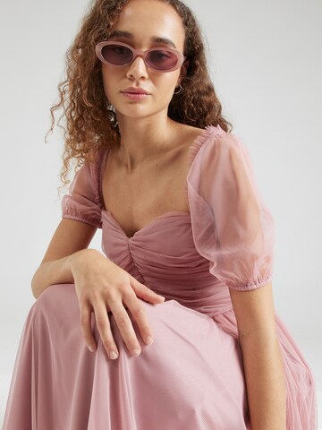 Maya Deluxe Aftonklänning i rosa
