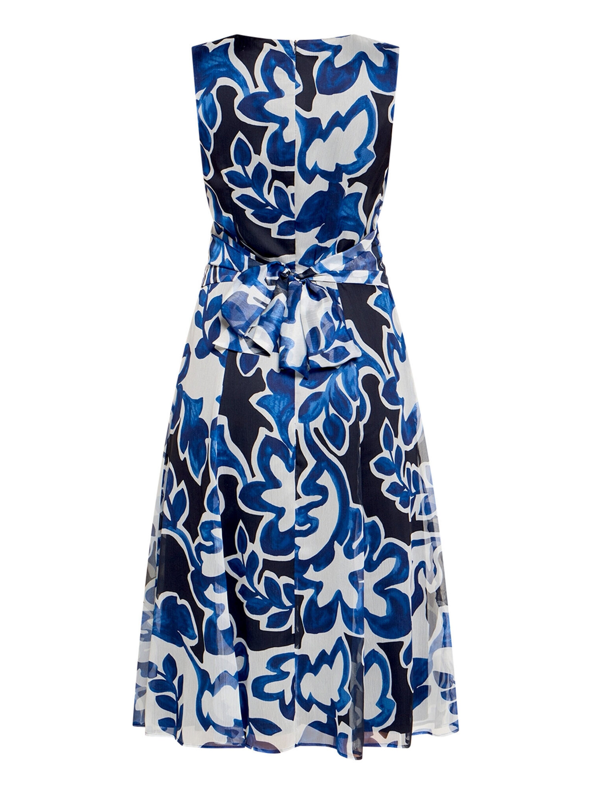 Betty & Co Evening dress in White