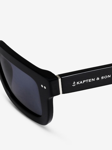 Ochelari de soare 'Phoenix All Black' de la Kapten & Son pe negru