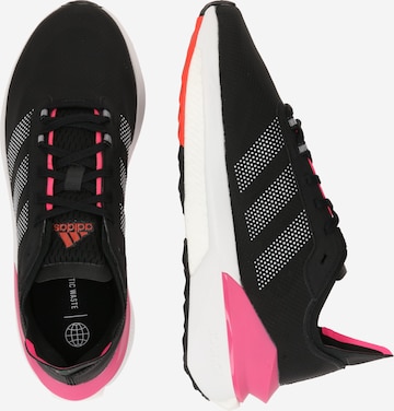 ADIDAS SPORTSWEAR Παπούτσι για τρέξιμο 'AVRYN' σε μαύρο