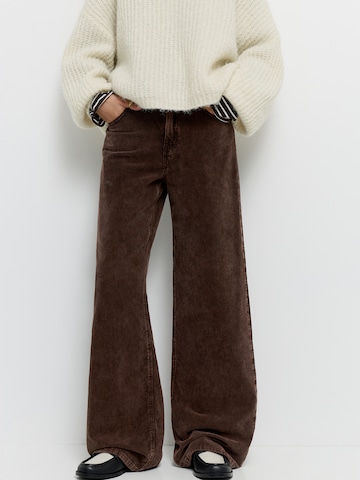 Pull&Bear Bő szár Nadrág - barna: elől