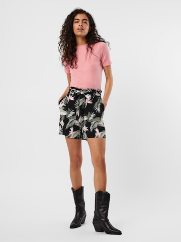 VERO MODA Regular Shorts 'Simply Easy' in Schwarz