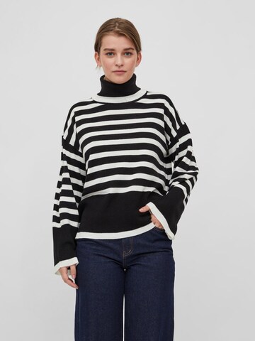VILA Sweater in Black: front