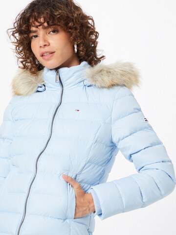 Tommy Jeans - Casaco de inverno 'Essential' em azul