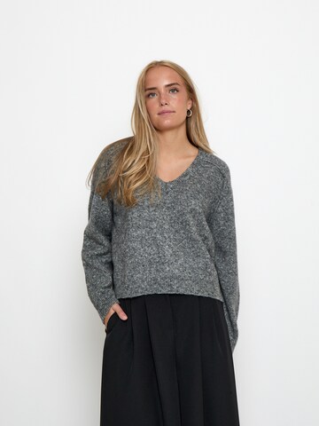 Peppercorn - Top 'Tirna' em cinzento: frente