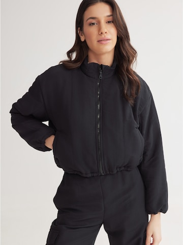 Veste mi-saison 'Lit' 4TAILORS en noir : devant