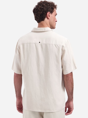 Coupe regular Chemise No Excess en beige