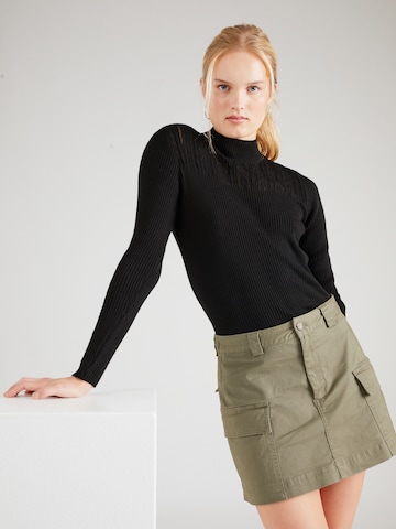 Pull-over Trendyol en noir : devant