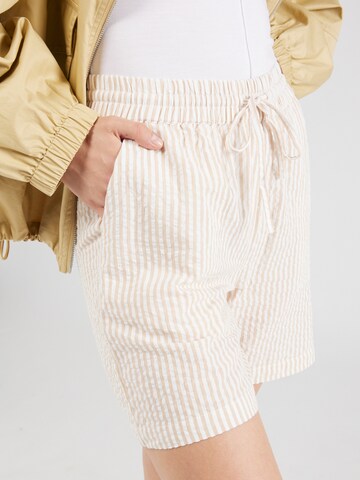 PIECES Loosefit Shorts 'SALLY' in Beige