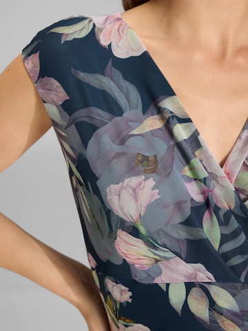 SWING Εφαρμοστό φόρεμα σε μπλε