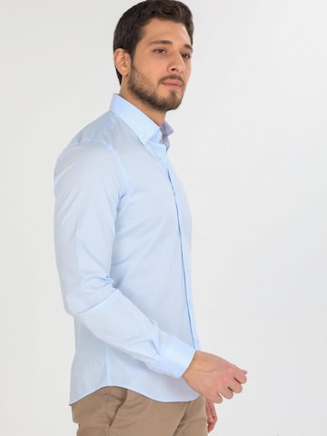 7Camicie Slim fit Zakelijk overhemd 'Leonardo Essentials Poplin Stretch Man Shirt' in Blauw