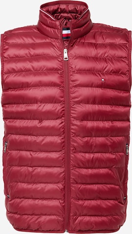 Gilet TOMMY HILFIGER en rouge : devant